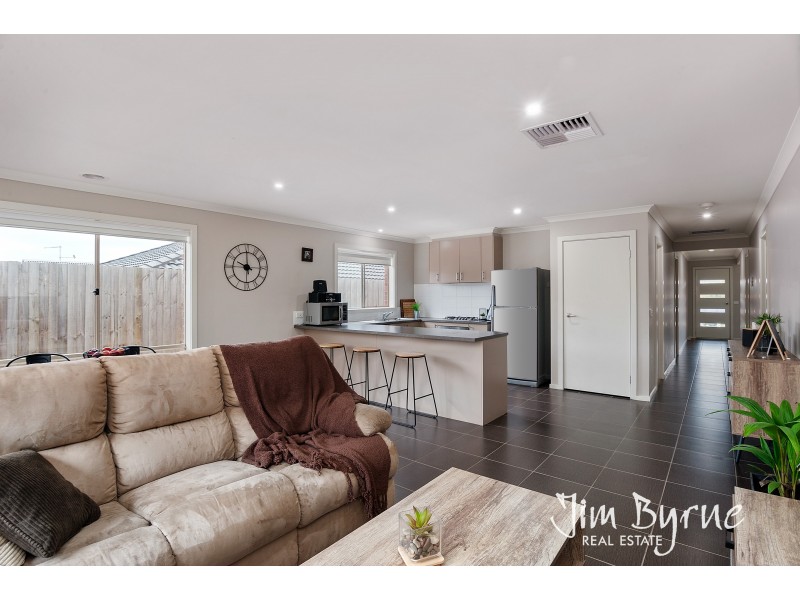 35 Thwaites Road, Pakenham VIC 3810