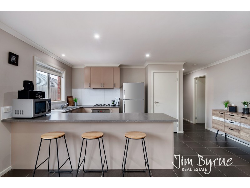 35 Thwaites Road, Pakenham VIC 3810