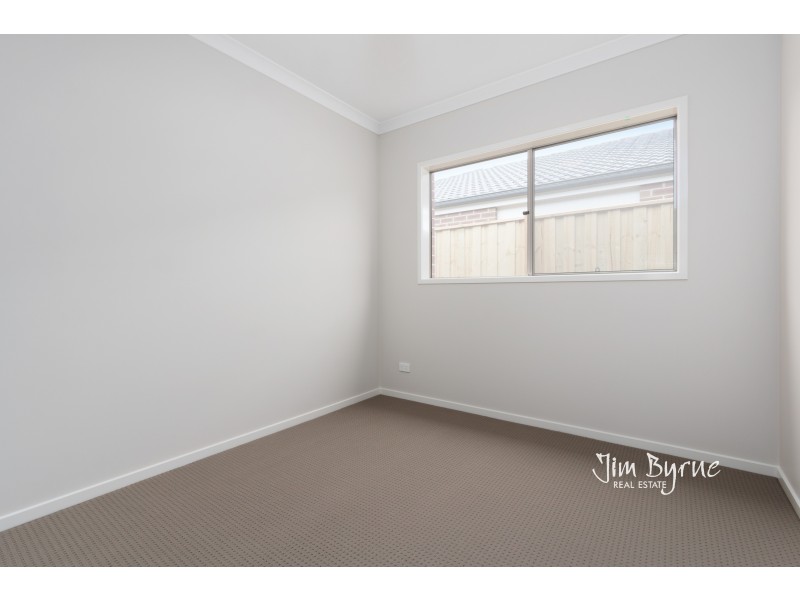 52 ABBEYARD DRIVE, Clyde VIC 3978