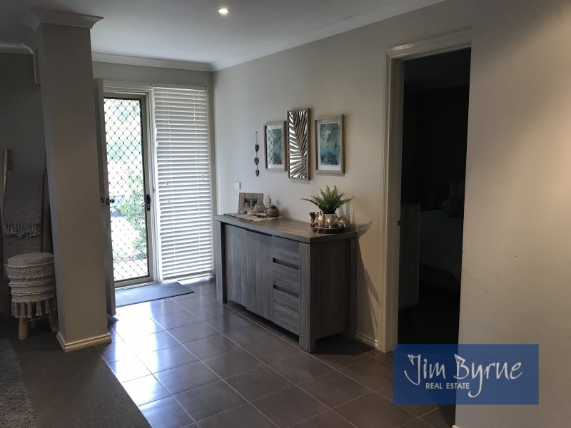 69  Donohue Street, Cranbourne East VIC 3977
