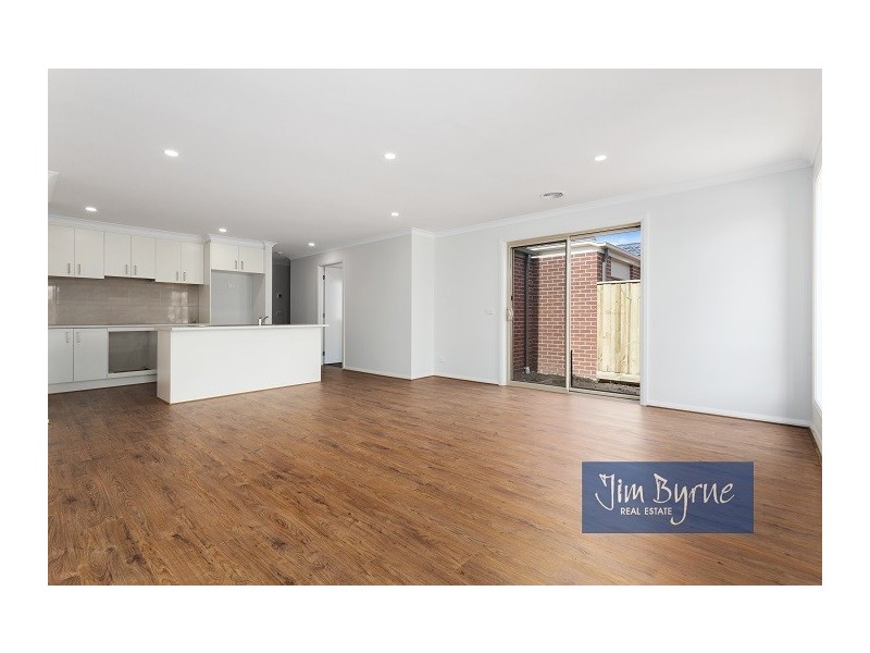 91 HENRY STREET, Pakenham VIC 3810