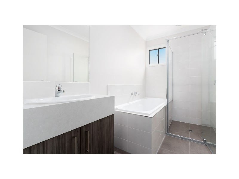 30 Eastbourne Crescent, Officer VIC 3809