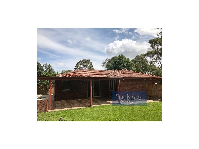 5 COOLABAH GROVE, Berwick VIC 3806