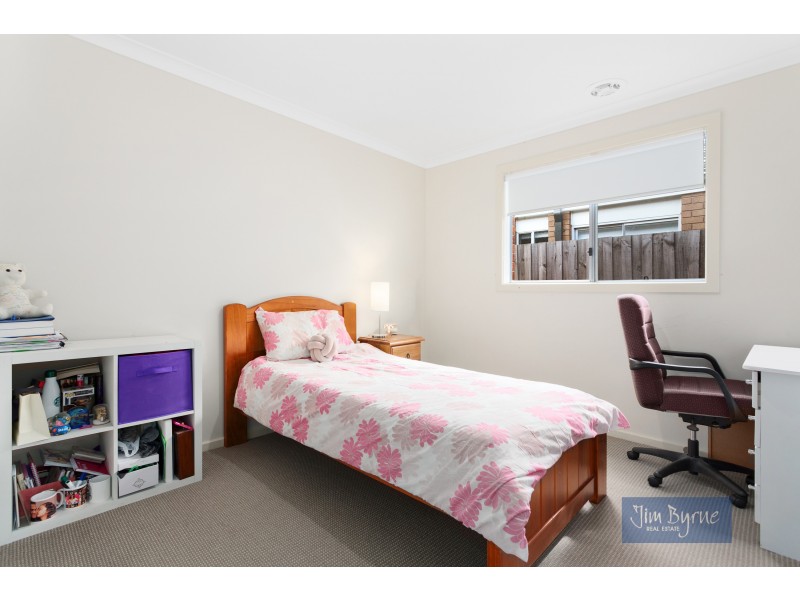 30 Ferrari Drive, Cranbourne East VIC 3977