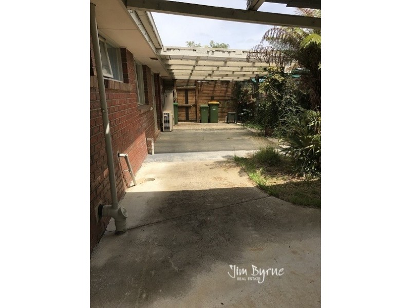 10 CANTLE CLOSE, Pakenham VIC 3810