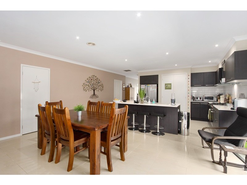 38 Saul Avenue, Berwick VIC 3806