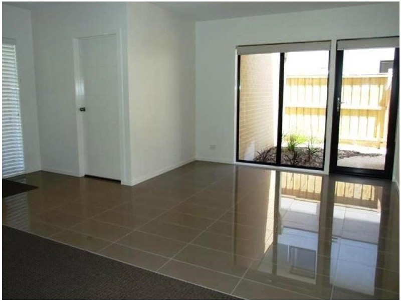 11 Pobblebonk Place, Cowes VIC 3922