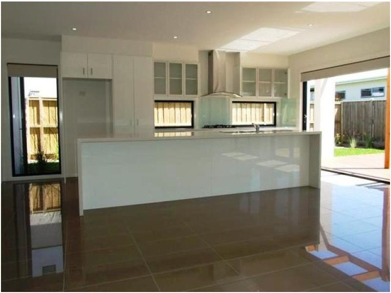 11 Pobblebonk Place, Cowes VIC 3922