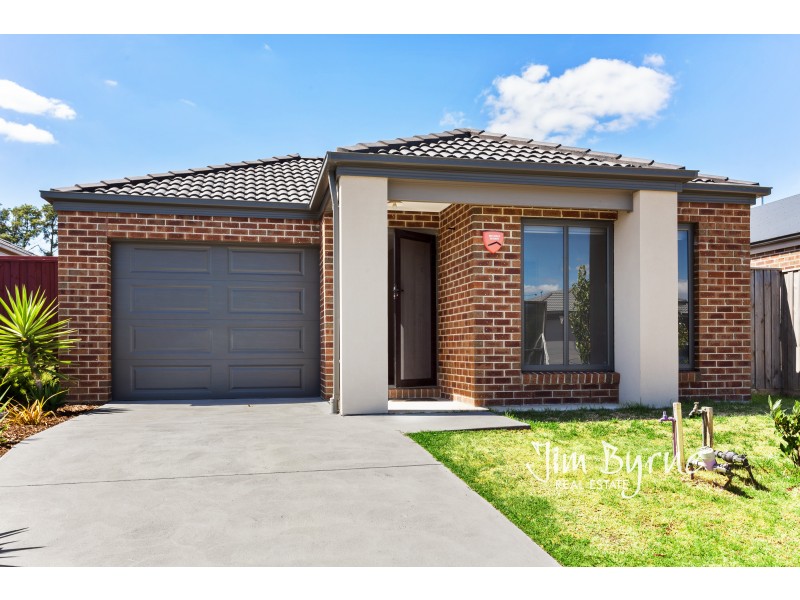 21 PELHAM STREET, Officer VIC 3809