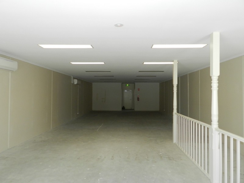 Shop 4/23-25 Station Street, Koo Wee Rup VIC 3981