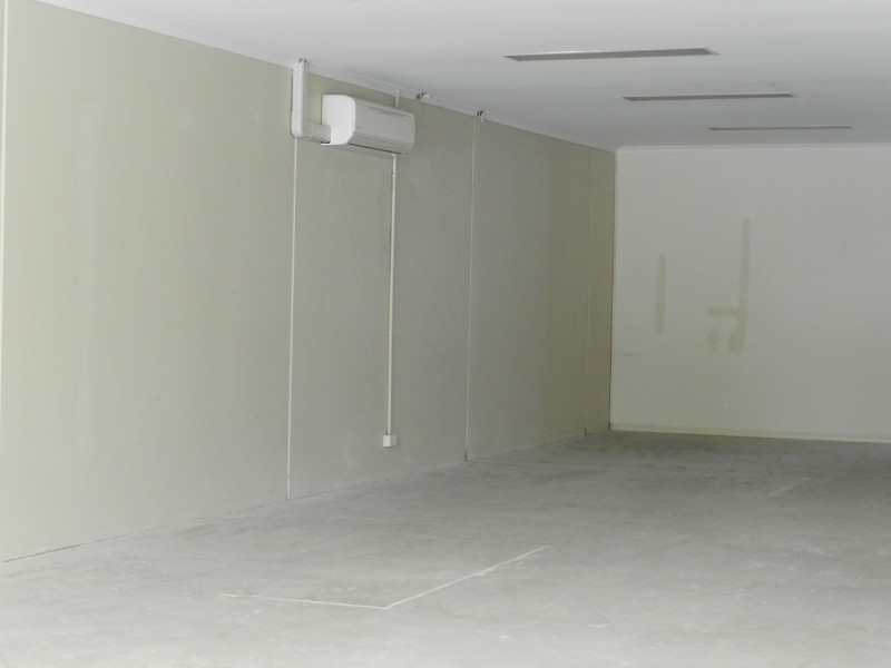 Shop 4/23-25 Station Street, Koo Wee Rup VIC 3981