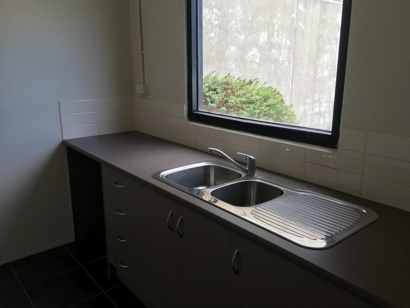 Shop 4/23-25 Station Street, Koo Wee Rup VIC 3981