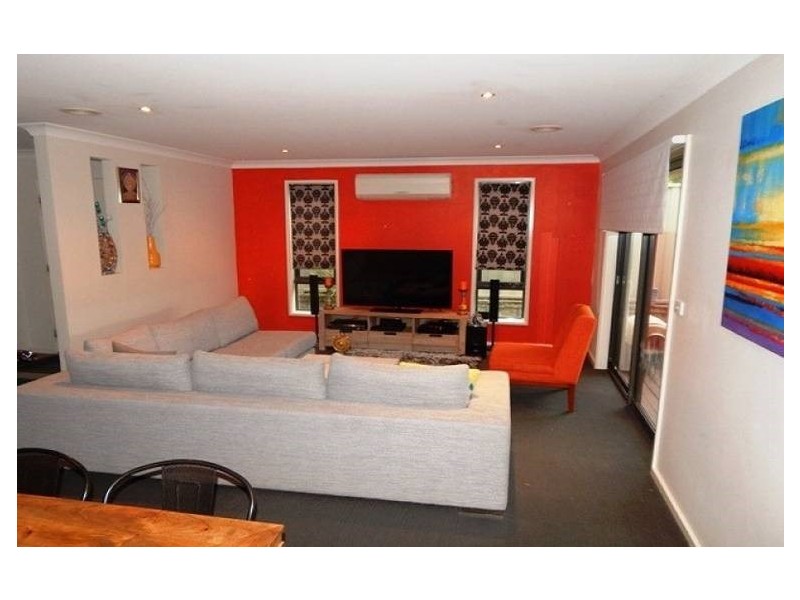 17 Meridian Circuit, Berwick VIC 3806