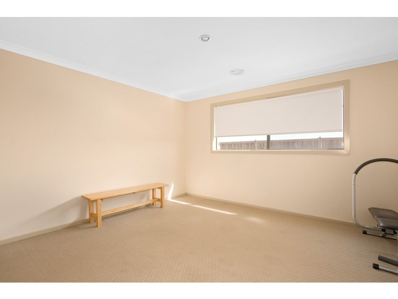 48 Alarah Boulevard, Cranbourne West VIC 3977