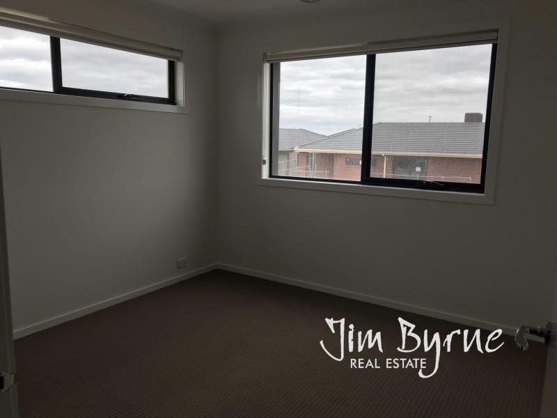 23 BONA VISTA RISE, Clyde VIC 3978