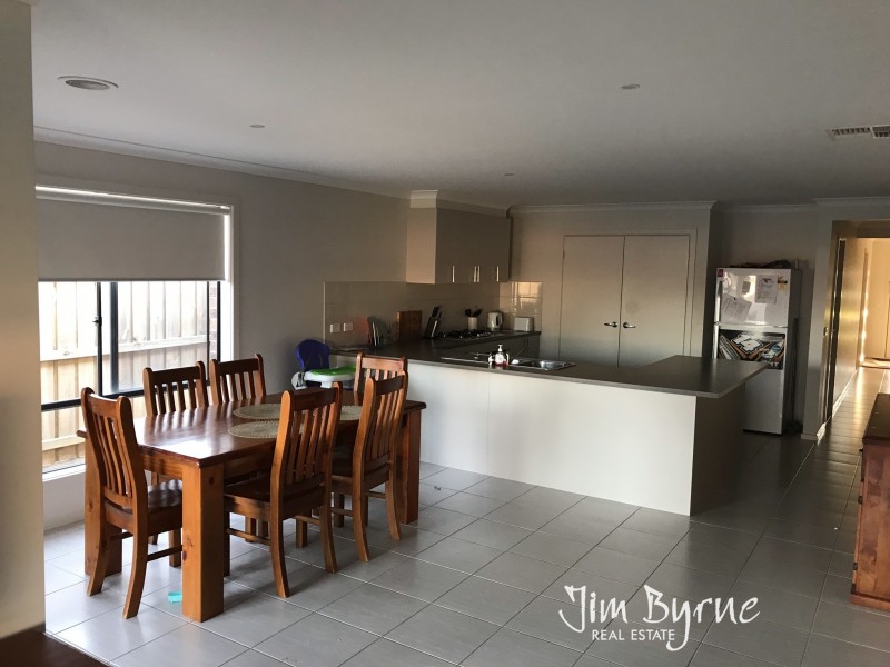 22 Viewgrand Drive, Pakenham VIC 3810