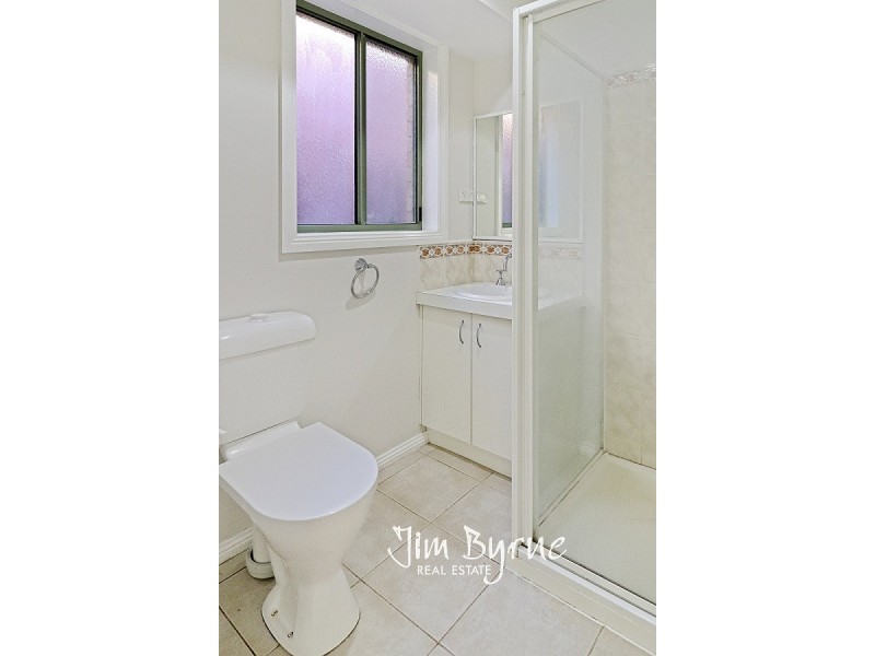 16 JAMIE COURT, Pakenham VIC 3810