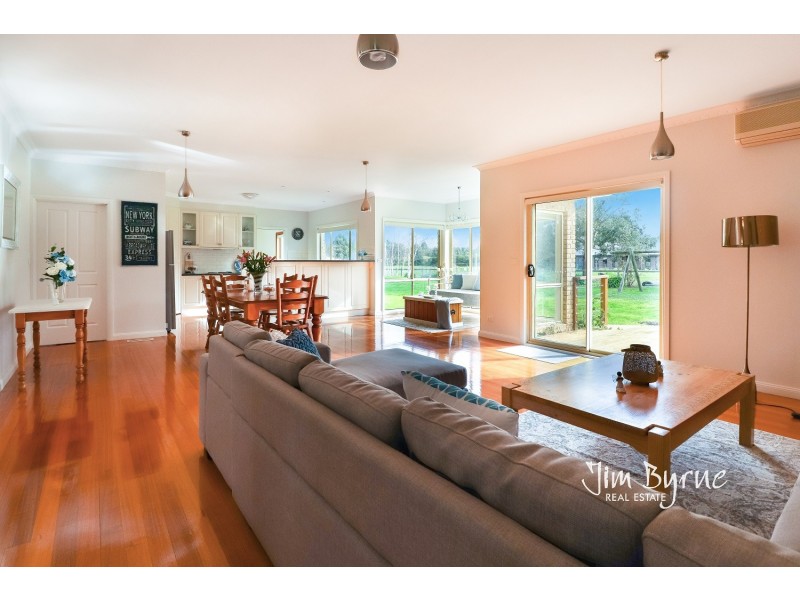 3 Fairway Court, Pakenham VIC 3810