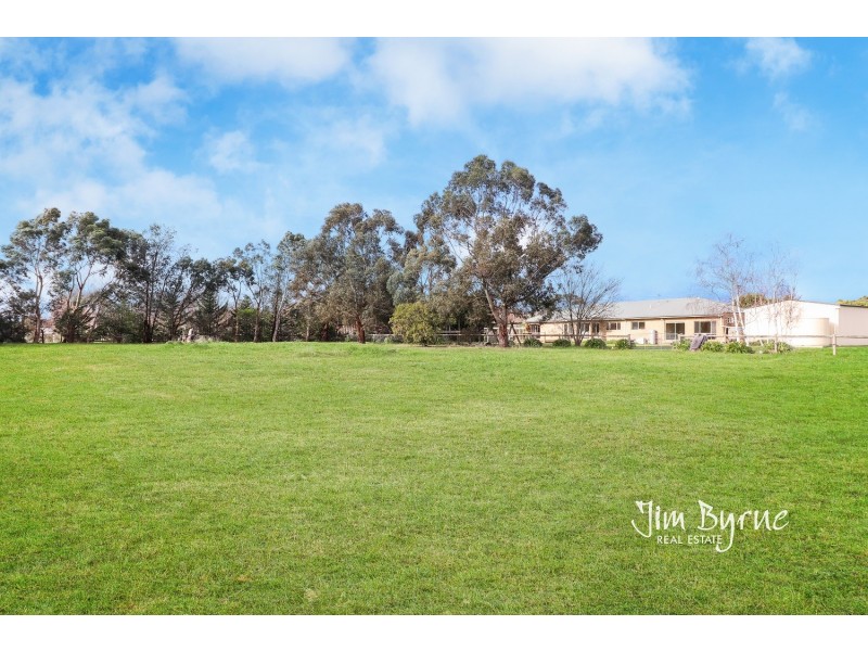 3 Fairway Court, Pakenham VIC 3810