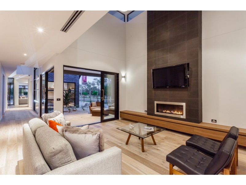 Clyde North VIC 3978