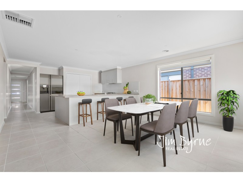 12 CAMPASPE STREET, Clyde North VIC 3978