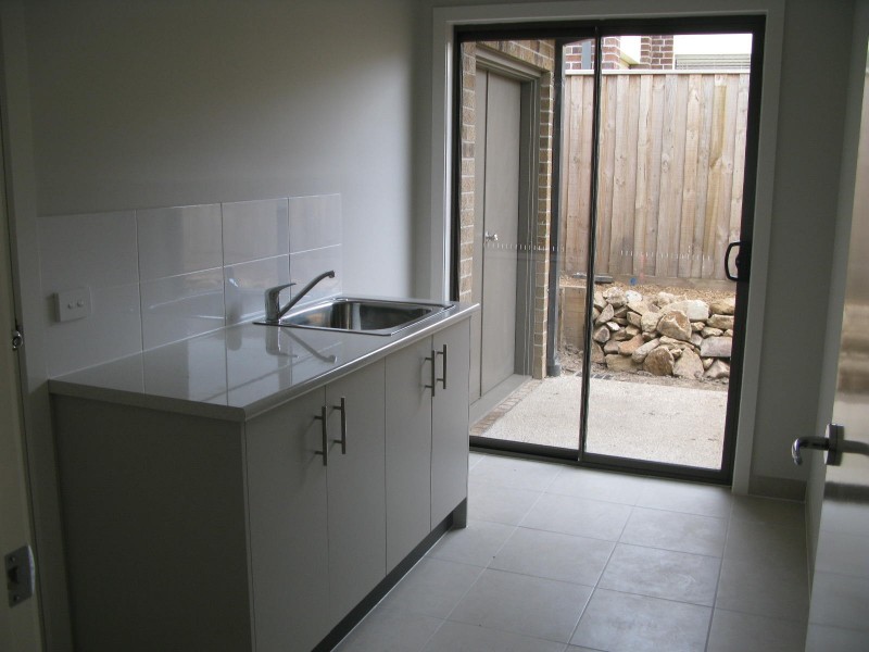 7 SABINA ROAD, Officer VIC 3809