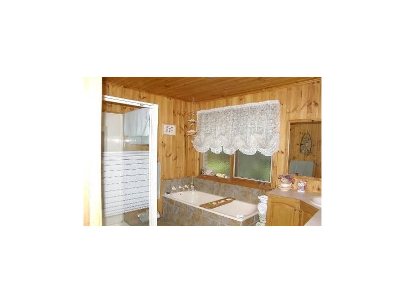 12 Ballarto Road, Clyde VIC 3978