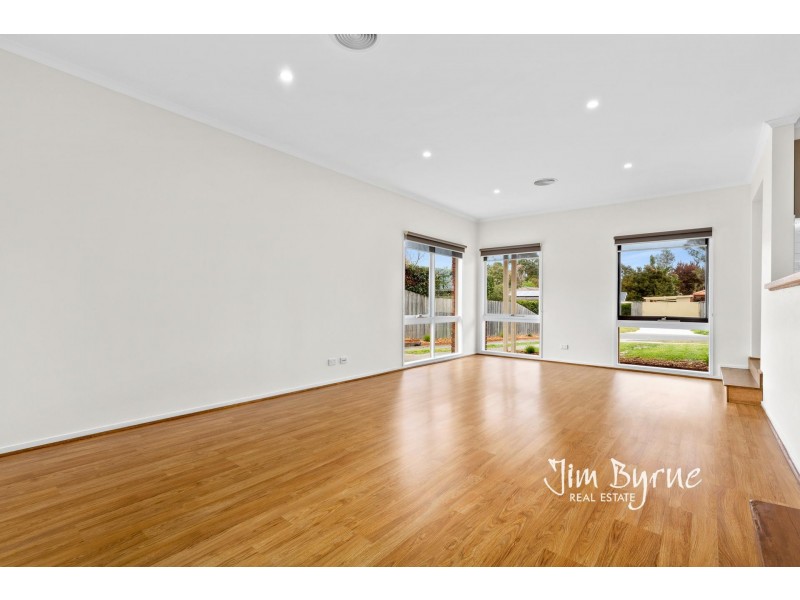 9 Kylie Court, Pakenham VIC 3810