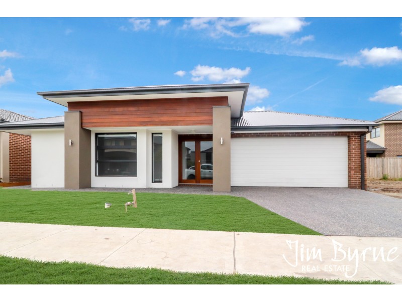 4 Bausch Street, Berwick VIC 3806