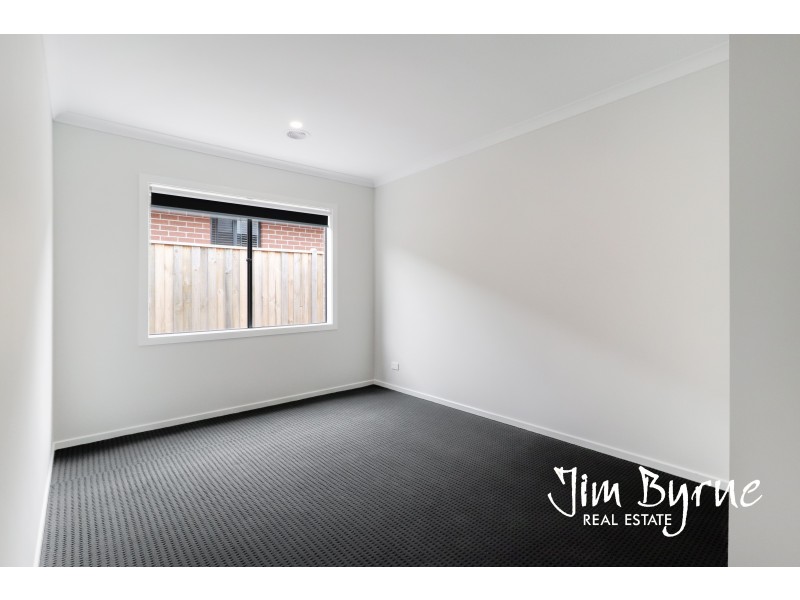 4 Bausch Street, Berwick VIC 3806