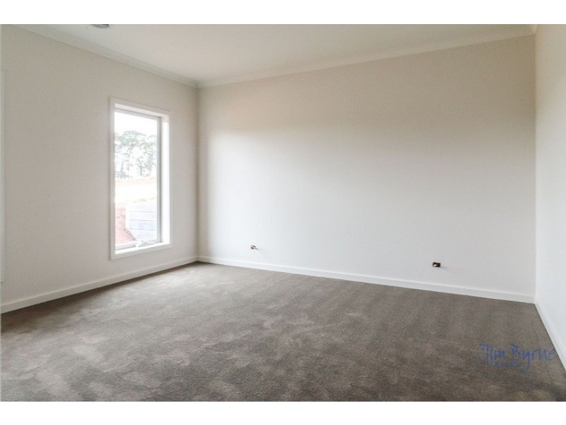 6 Silver Wattle Drive, Warragul VIC 3820