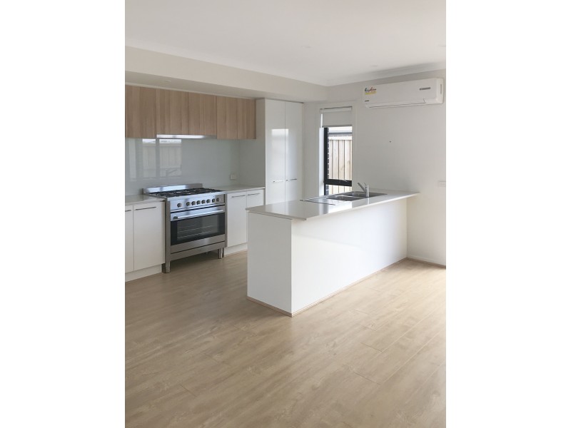 7 Bona Vista Rise, Clyde VIC 3978