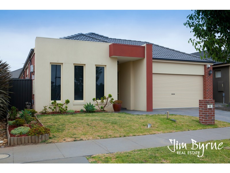 11 Platt Close, Pakenham VIC 3810