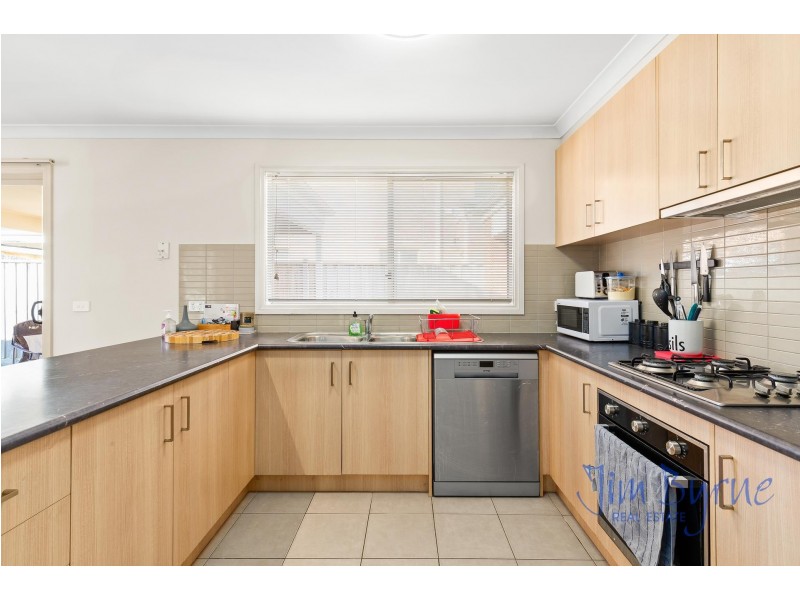 80 Thunderbolt Drive, Cranbourne East VIC 3977