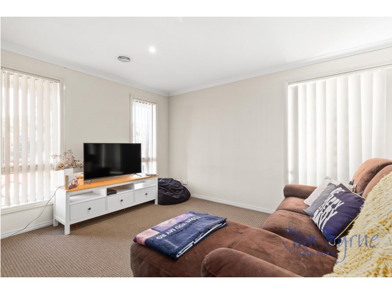 80 Thunderbolt Drive, Cranbourne East VIC 3977
