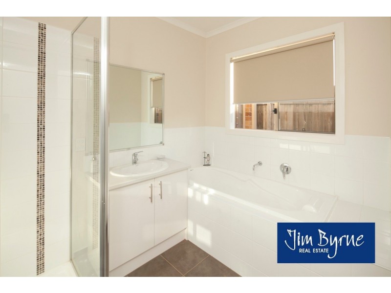 66B Golf Links Road, Berwick VIC 3806