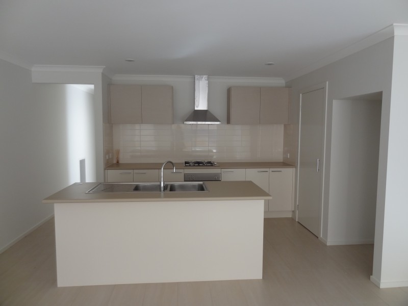 7 Belmont Crescent, Pakenham VIC 3810