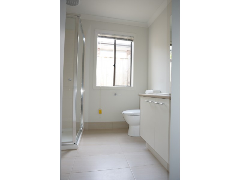 3 Shakespeare Grove, Officer VIC 3809