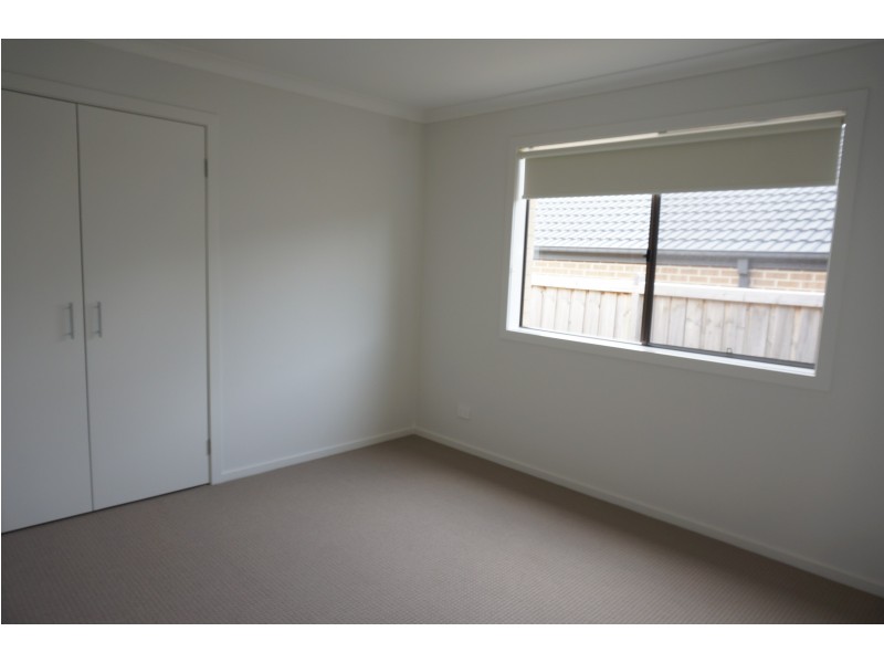 3 Shakespeare Grove, Officer VIC 3809