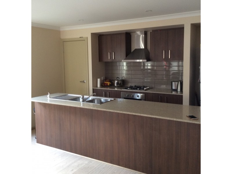 52 Ferrari Drive, Cranbourne East VIC 3977