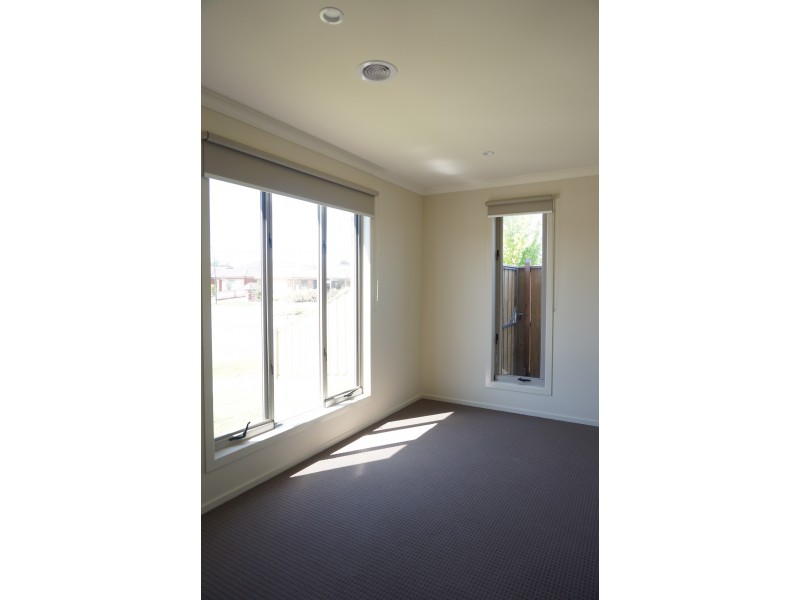 109 Moondarra Drive, Berwick VIC 3806