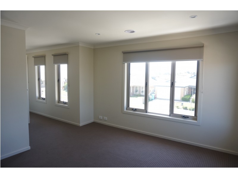 109 Moondarra Drive, Berwick VIC 3806