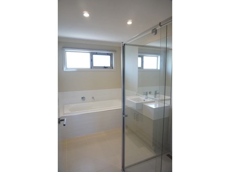 109 Moondarra Drive, Berwick VIC 3806