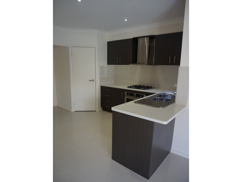 4/69-71 Frawley Road, Hallam VIC 3803