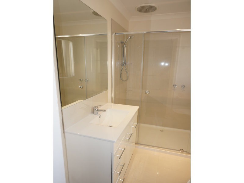 4/69-71 Frawley Road, Hallam VIC 3803