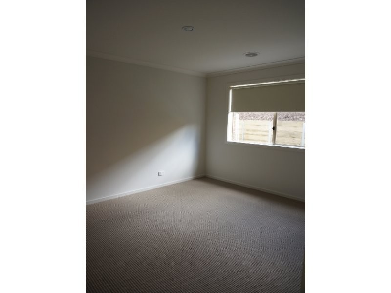 3 Belmont Crescent, Pakenham VIC 3810