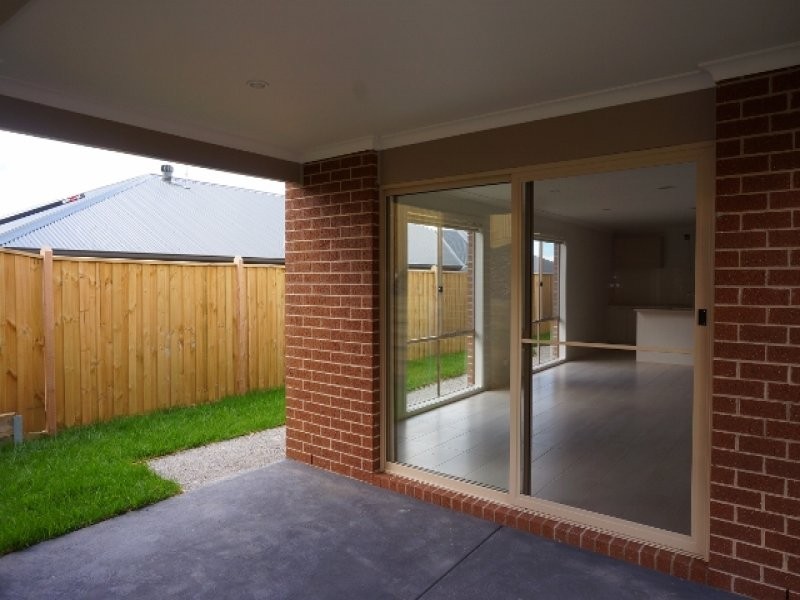 3 Belmont Crescent, Pakenham VIC 3810