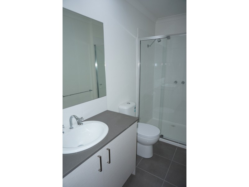 2/6 Brittlewood Lane, Longwarry VIC 3816