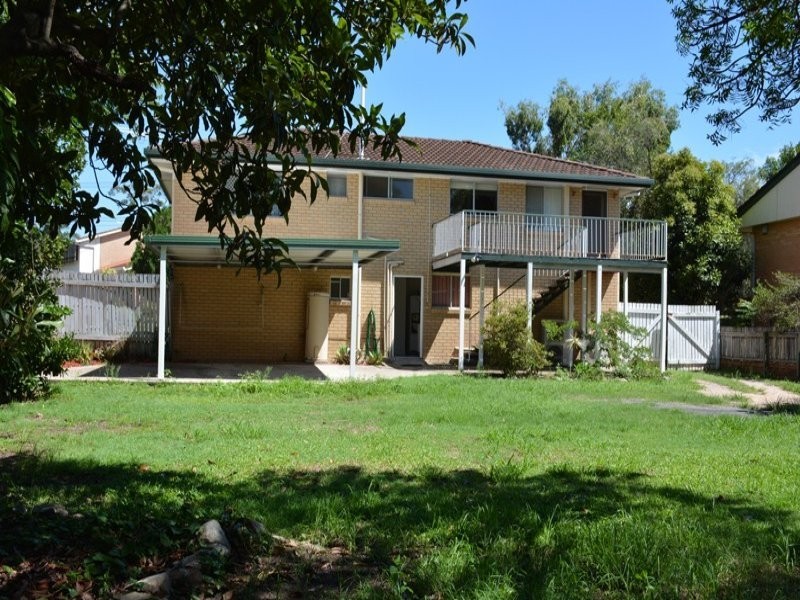 9 Laurinda Crescent, Springwood QLD 4127