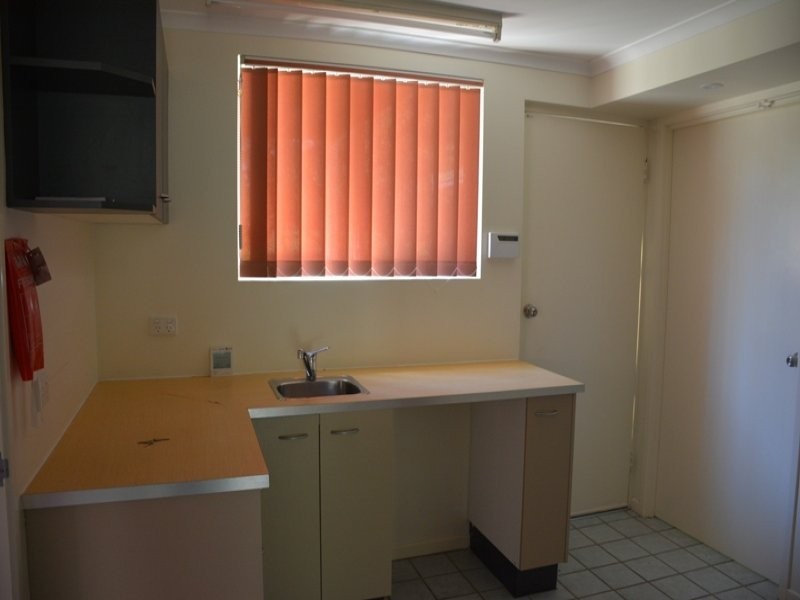 9 Laurinda Crescent, Springwood QLD 4127